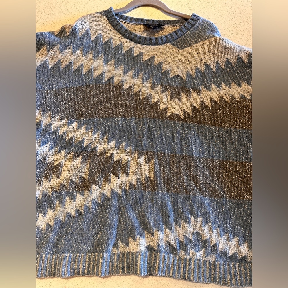 Pendleton Gray And Blue Patterned Sweater - image 1